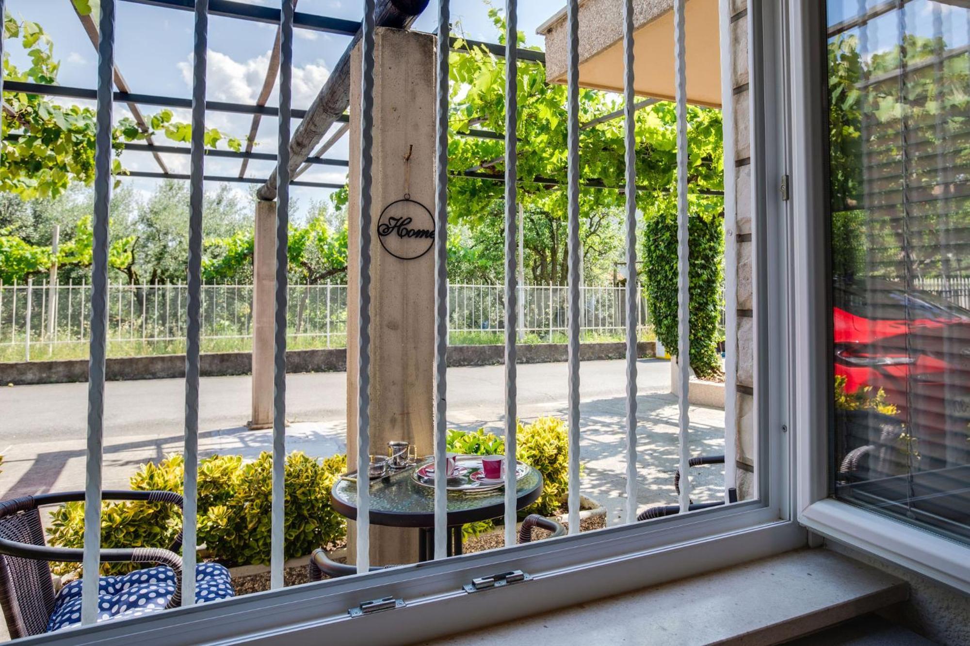 Apartma Valentina Apartment Pobegi Exterior photo